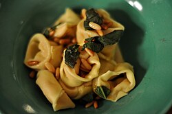 Tortellini met salie