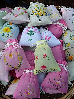 Lavendelzakjes (voor de linnenkast)