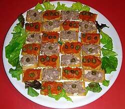 Cocktailhapjes met kappertjes